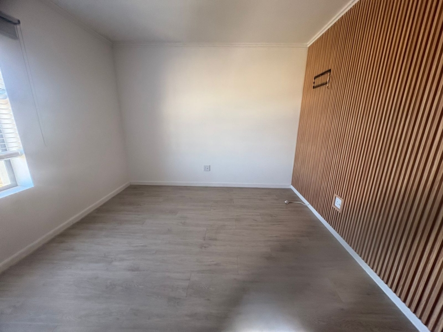 2 Bedroom Property for Sale in Sandown Western Cape